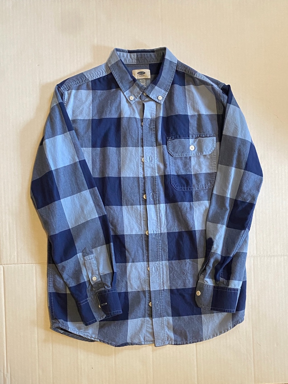 🎈$10 add on. YOUTH Old Navy Blue Buffalo Check Button-Down Shirt